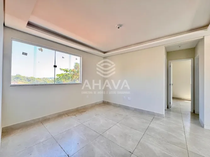Apartamento 2 Quartos à Venda, 45m², 1 Vaga, Elevador, Bairro Candelária, próximo à Rua Ér