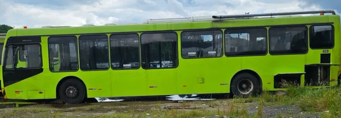 Onibus urbano com ar MB 0500 (906)