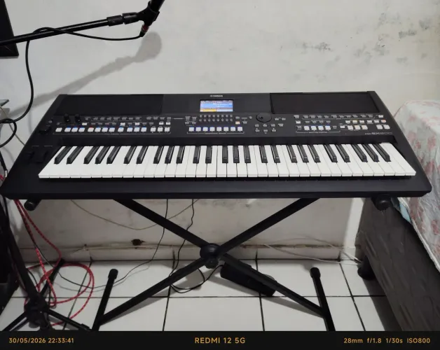 Teclado YAMAHA PSR SX600