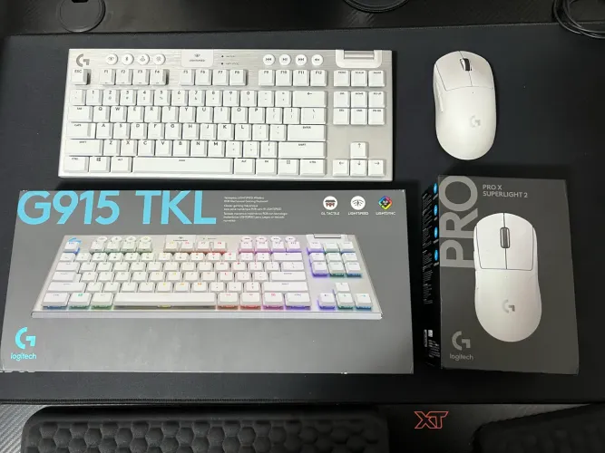 Combo Teclado e mouse Logitech G915 TKL + G PRO X Superlight 2