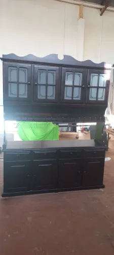 Cristaleira com balcão 8 portas