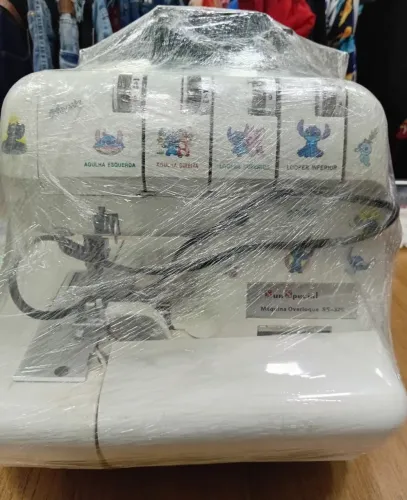 Máquina de costura overloque