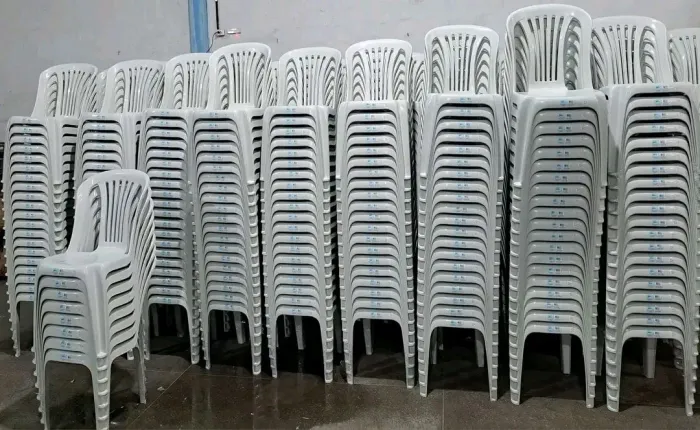 Cadeiras Plásticas