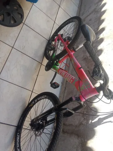 Bicicleta vicking aro 26 cor rosa<br>(Obs não aceita troca apenas venda).