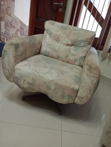 Poltrona Giratória tecido Impermeável