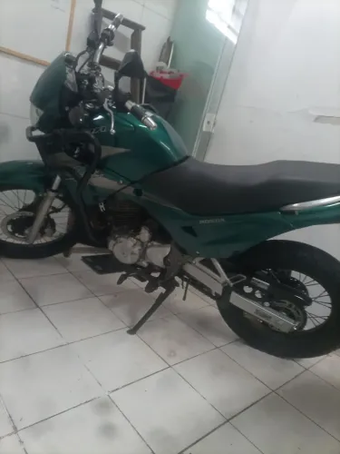 Falcon 400 moto muito forte