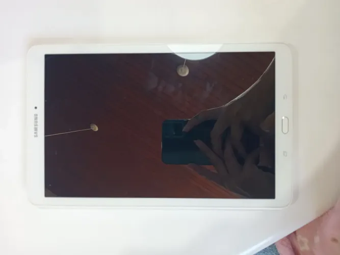 Tablet Samsung Galaxy Tab E SM-T560 8GB - Android 8