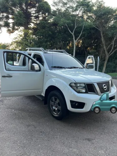 Nissan Frontier SV At.cd 4X4 2.5 TB Diesel Mec. 2014