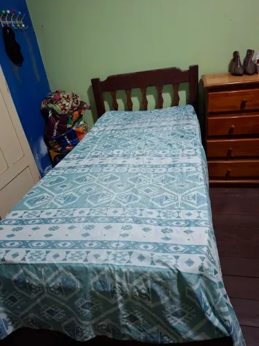 Cama de solteiro com colchão
