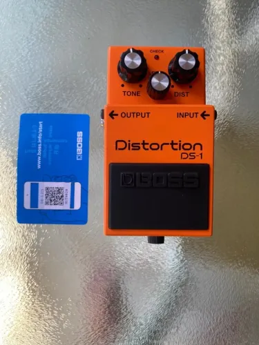 pedal BOSS DS-1 Distortion guitarra
