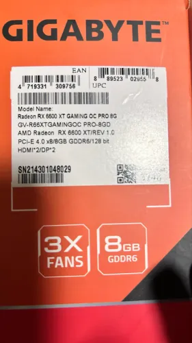 Placa de Vídeo RX 6600 XT 8GB - 3 Fans (Ótimo Estado)