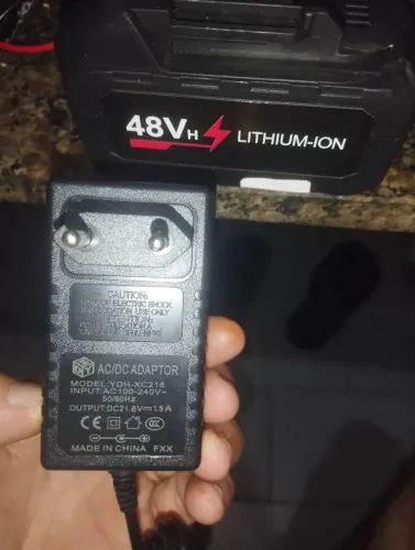Carregador de bateria portátil 20v