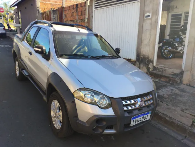 Fiat Strada Adventure1.8/ 1.8 Locker Flex CD 2012