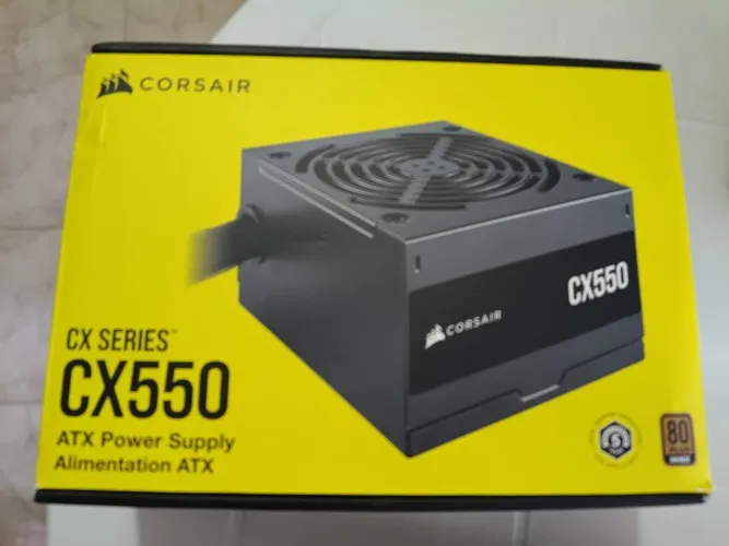 Fonte de computador Corsai CX550  (550w reais)