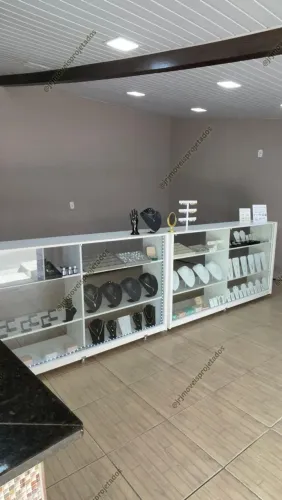Balcão Vitrine com Vidro para Loja - Atendimento e Exposição JrJ Móveis