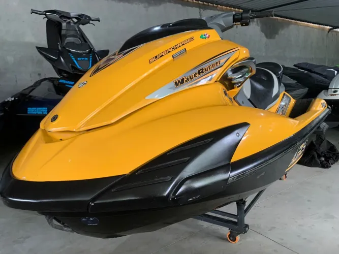 Yamaha SHO 1800