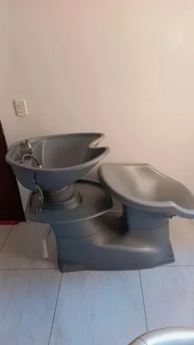 Vendo Lavatório DOMPEL (usado em bom estado)