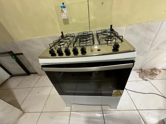 Fogão usado!!!já é o menor preço!!!!