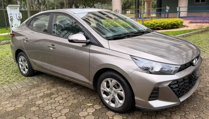 Hyundai HB20S Comfort Plus 1.0 Flex 12V Mec. 2025