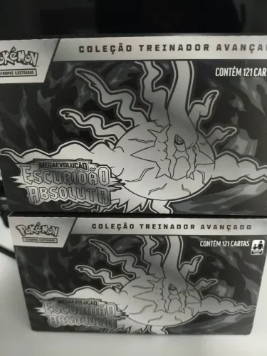 Box treinador avançado (ETB) escuridão absoluta