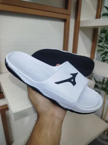 Slide Mizuno E.V.A.