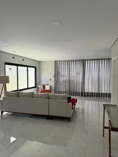 Oportunidade - Casa em Condomínio - Residencial Mantiqueira - Condomínio Residencial Manti