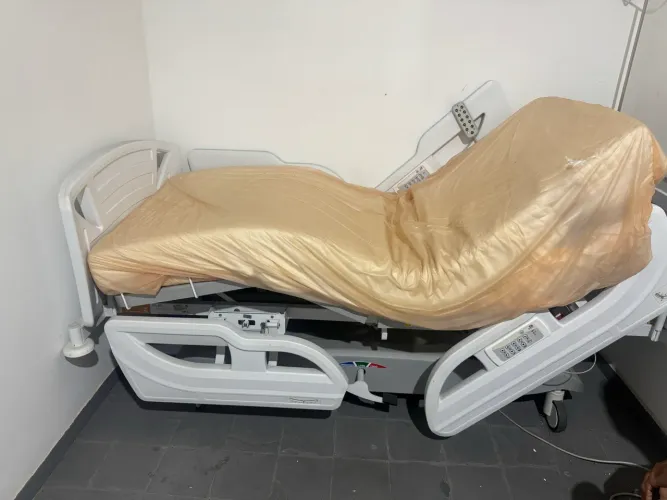 Cama hospitalar nova