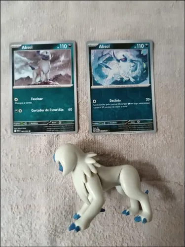 Colecionável Pokémon Absol + 2 Cards Pokémon Originais