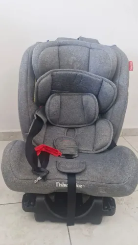 Vendo cadeirinha veicular Fisher Price extremamente bem conservada.Brinde: Capa Protetora.
