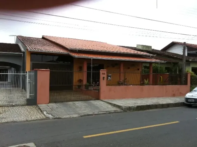 Casa de alvenaria no Jardim Resplendor,Joinville