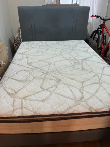Vendo Cama box casal Ortobom - Ouro Springs