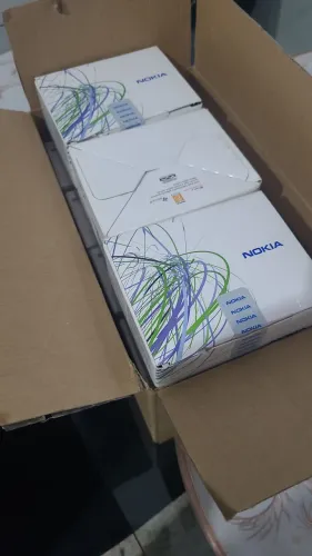 Nokia 1208 caixa aberta sem bateria .. o resto é zero