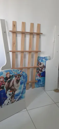 Cama e colchão infantil Menina