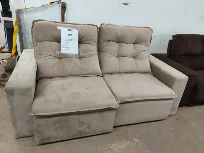 Sofá Retrátil Monte Carlo 3 Lugares de 2m na cor Bege Praia