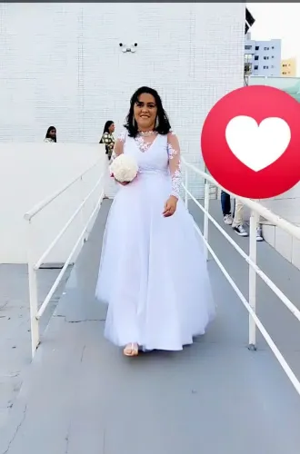 vestido de noiva usei apenas no dia que casaei veste 36 em perfeito estado conservado