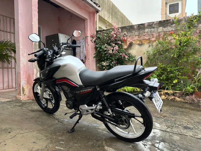 Moto Titan 160 ano 2022