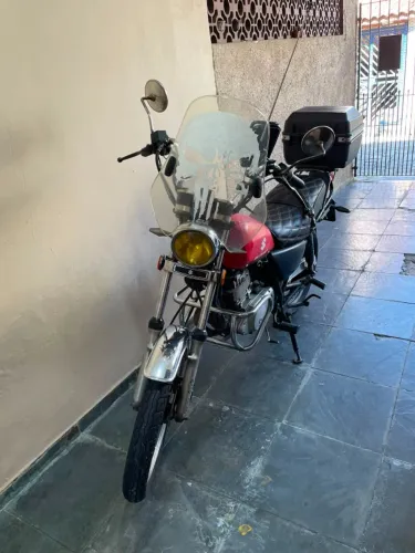 Suzuki Intruder 125 - Super Conservada (Pneu e Relação Novos + Escape Esportivo)