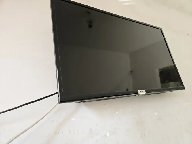 Vendo tv TCL