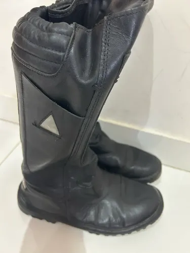 Bota Militar