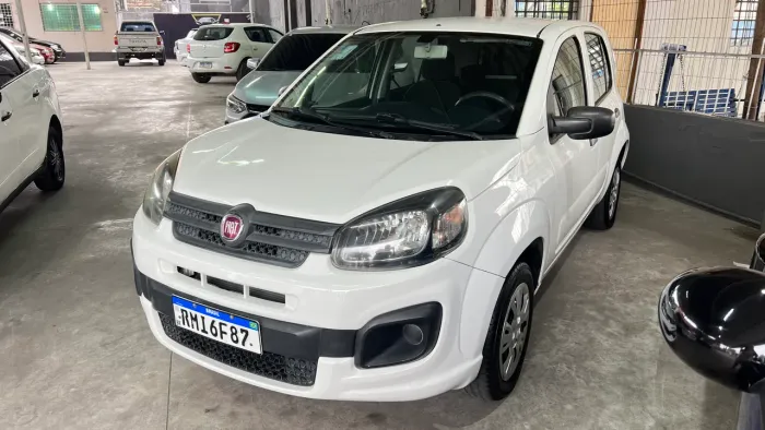 Fiat Uno Attractive 1.0 EVO Fire Flex 8V 5P 2021