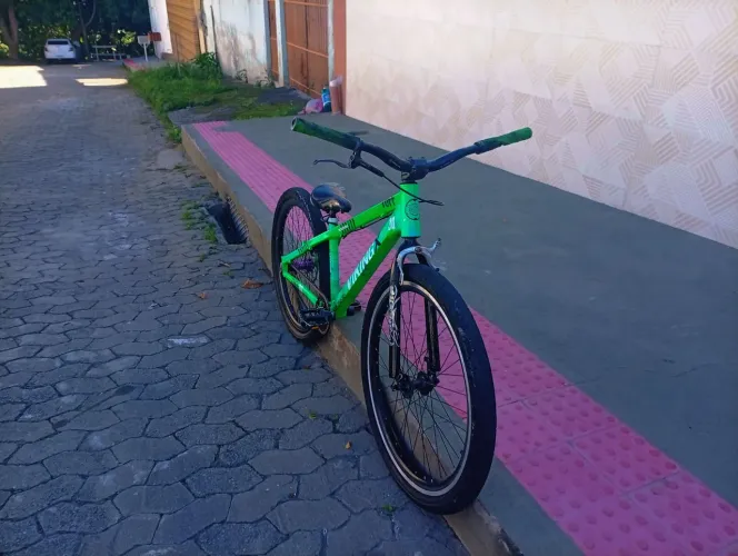 Vikingx tuff-30 verde neon