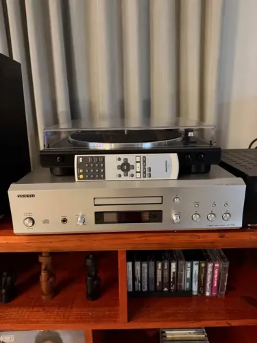 Toca CD - Onkyo com controle original