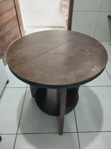 Mesa de madeira Maciça de canto