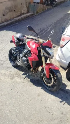 Vendo ou troco por moto de menor valor 
