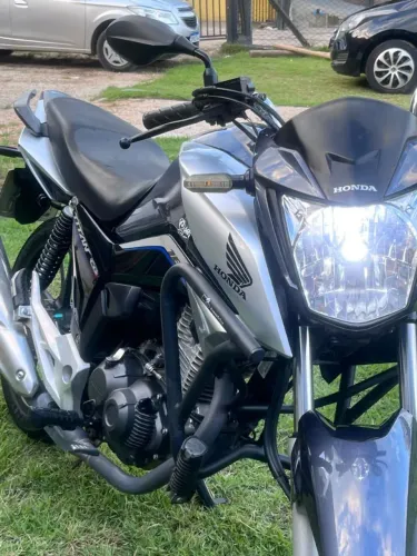 CG Titan 160 2022 impecável