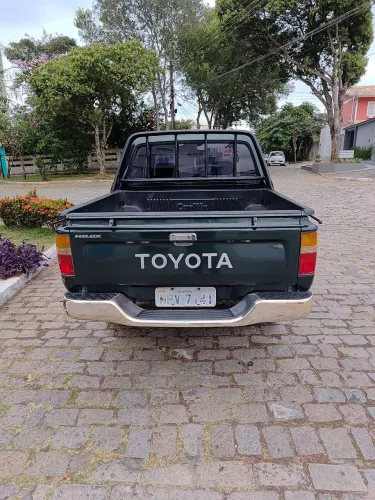 Toyota Hilux CS SR5 4X4 2.8 Diesel 1998