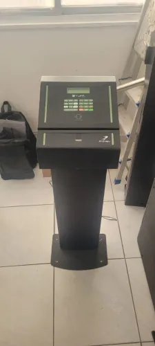 Catraca marca Proveu modelo Tupã Bio + Prox