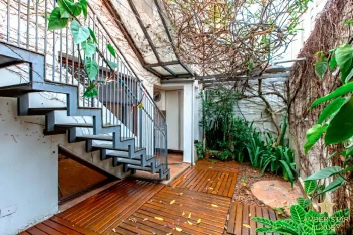 A 5 Minutos do Metrô Vila Madalena: Casa em Vila