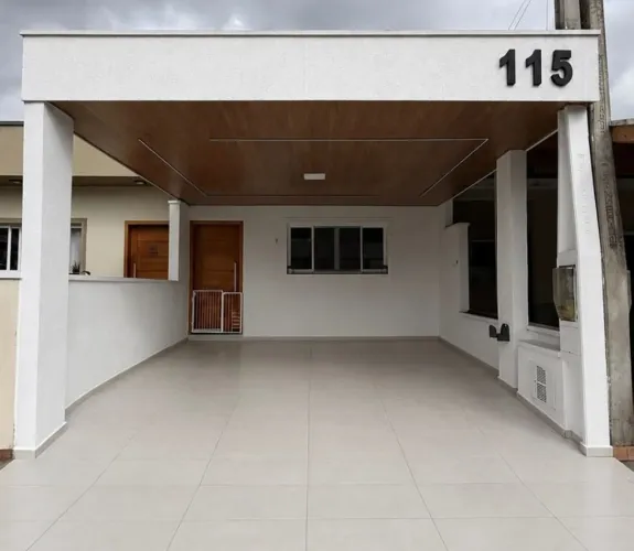 Casa com 2 dormitórios à venda, 117 m² por R$ 488.000 - Vila dos Comerciarios II - Taubaté