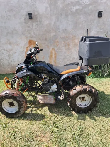 Quadriciclo p/Adulto 250 Cilindradas